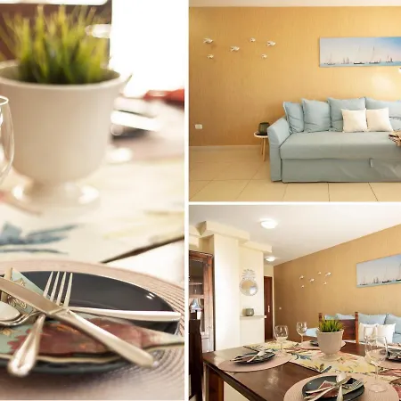 Coastal With Terrace And Pool Appartement